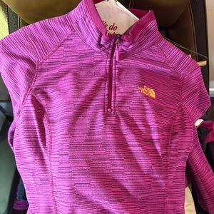 The North Face Purple Sweatshirt Lightweight Moisture-Wicking